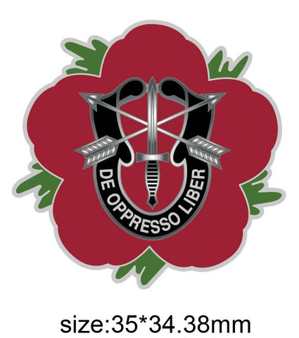 United States Special Forces Green Berets Remembrance Flower Lapel Pin